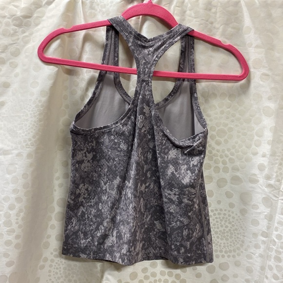 49 -Lululemon Cool Racerback Tank Top Shorter Length
Hideaway Camo Lunar Rock - Picture 4 of 6